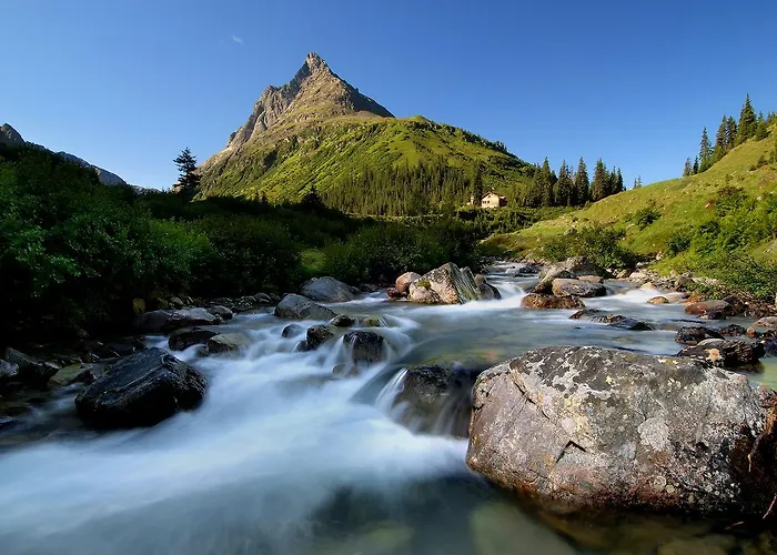 Haus Antonia בית הארחה *